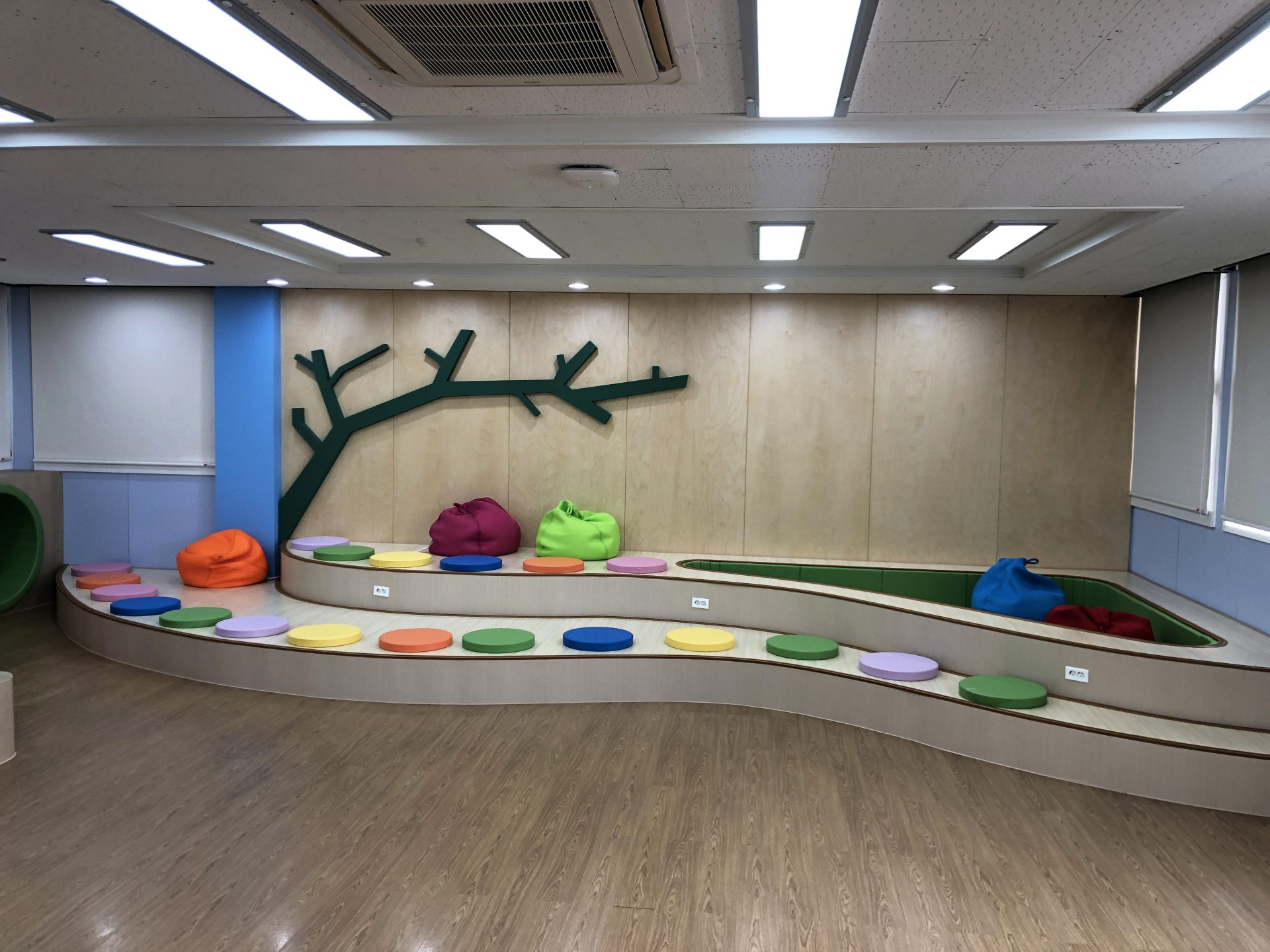 신례초등학교 도서관 환경개선공사